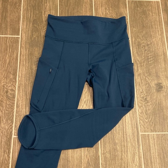 Athleta - High waisted Side Pocket Ankle Cropped Leggings - Picture 3 of 13